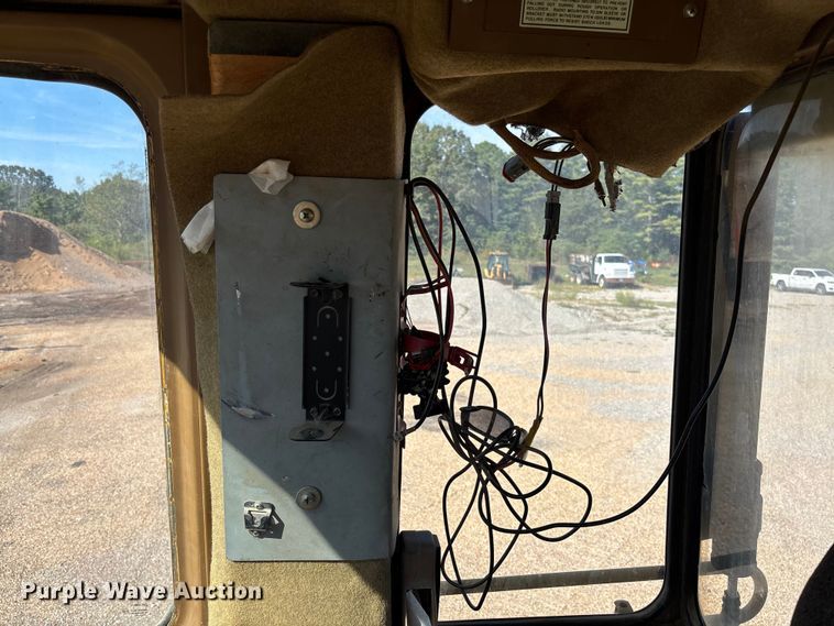 image for item EV3035 1997 Caterpillar 963B track loader