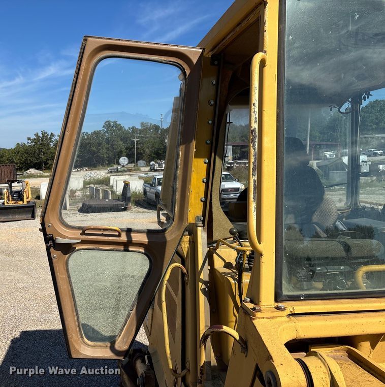 image for item EV3035 1997 Caterpillar 963B track loader