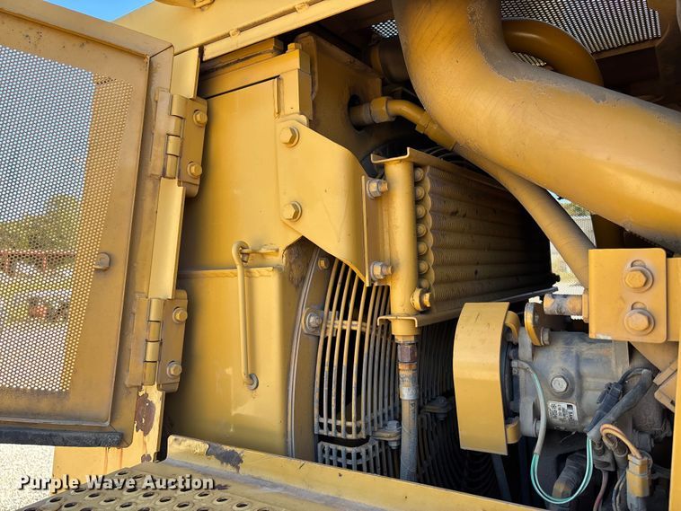image for item EV3035 1997 Caterpillar 963B track loader