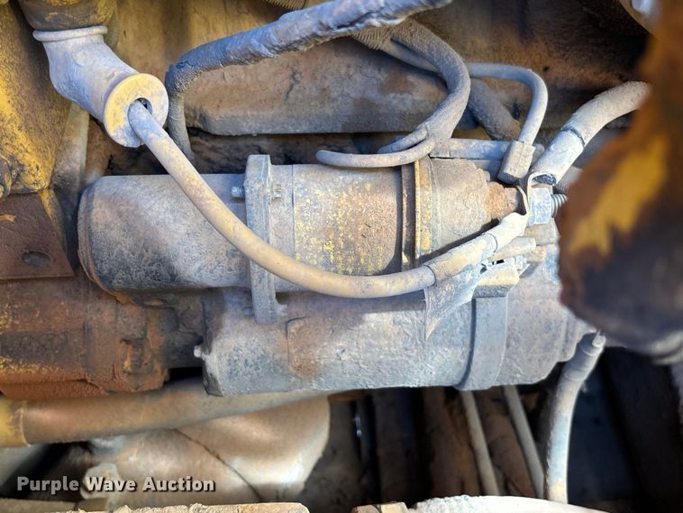 image for item EV3035 1997 Caterpillar 963B track loader