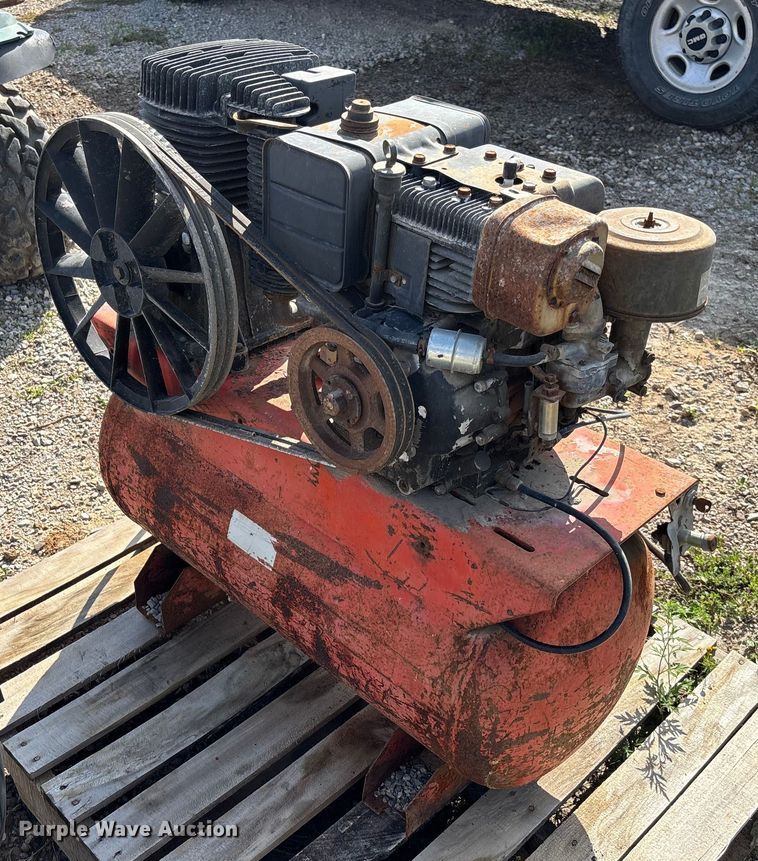 image for item EV3042 Devilbiss Pro Air 2 air compressor