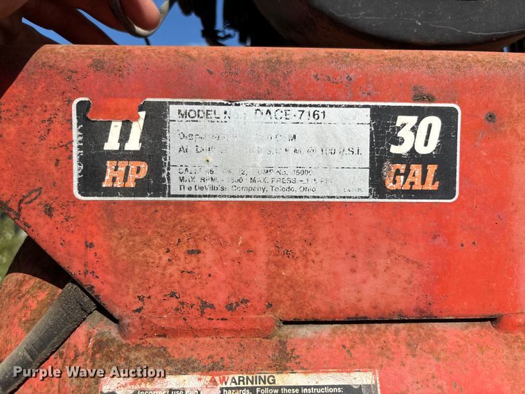 image for item EV3042 Devilbiss Pro Air 2 air compressor