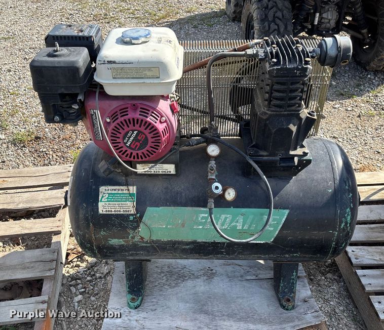 image for item EV3043 Speedaire air compressor