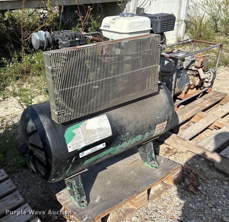 image for item EV3043 Speedaire air compressor