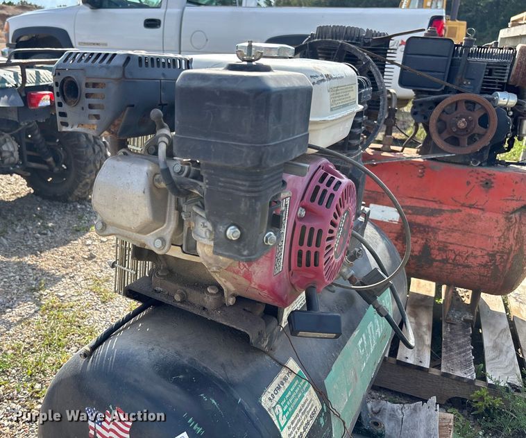 image for item EV3043 Speedaire air compressor