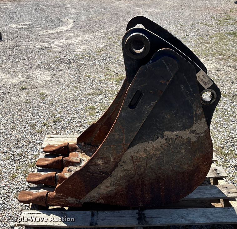 image for item EV3046 Caterpillar 18