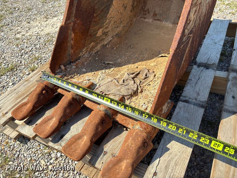 image for item EV3046 Caterpillar 18