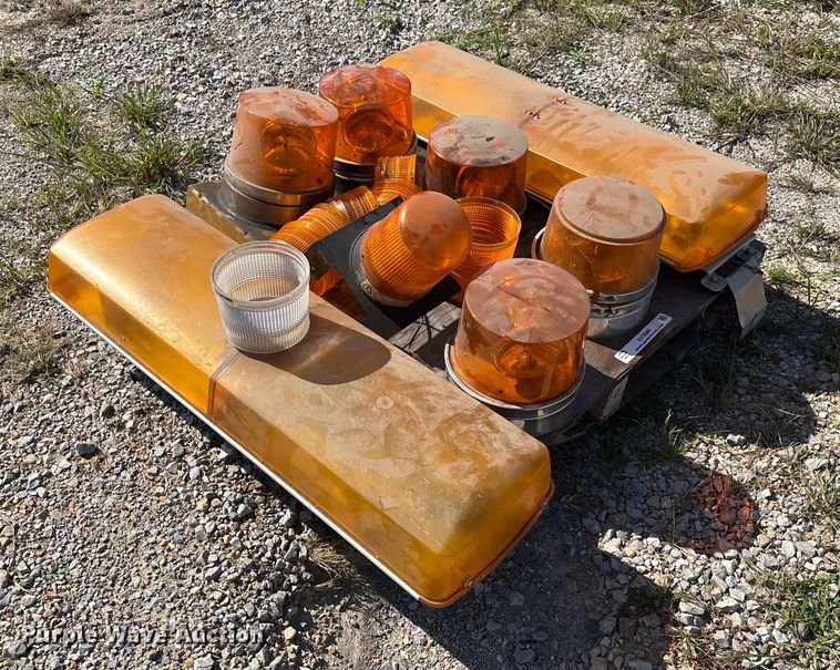 image for item EV3049 Emergency lights