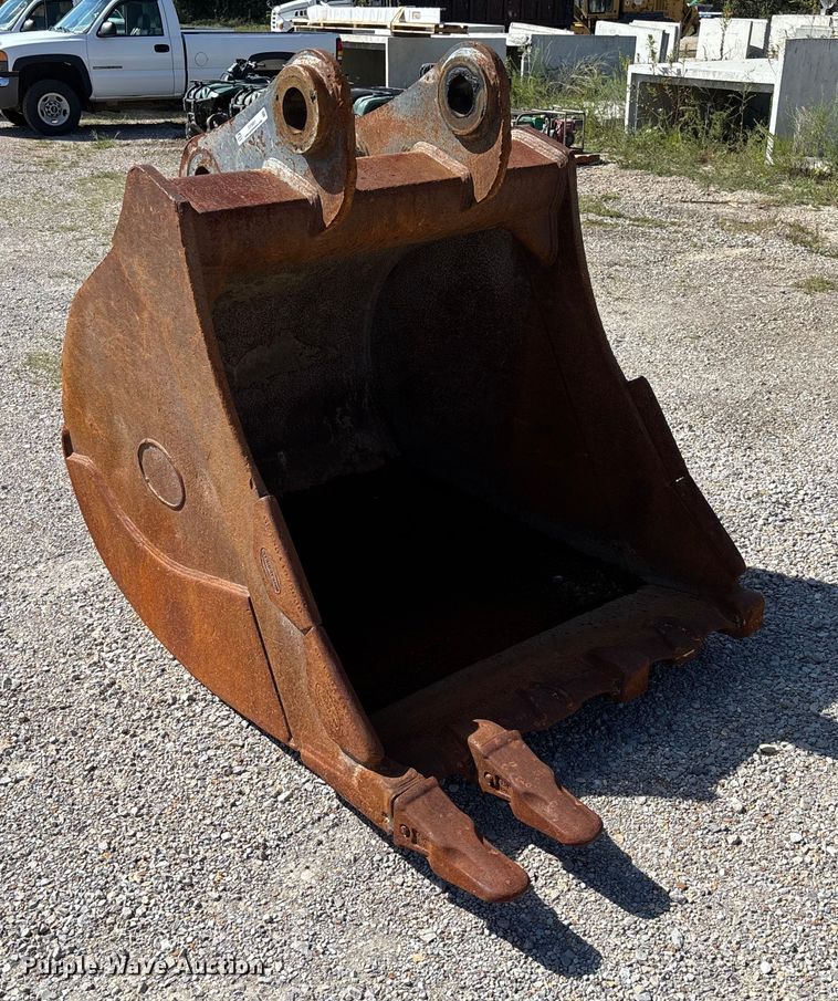 image for item EV3051 Strickland EC240 excavator bucket