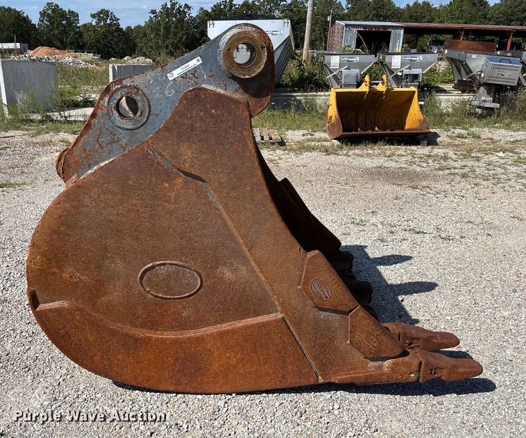image for item EV3051 Strickland EC240 excavator bucket