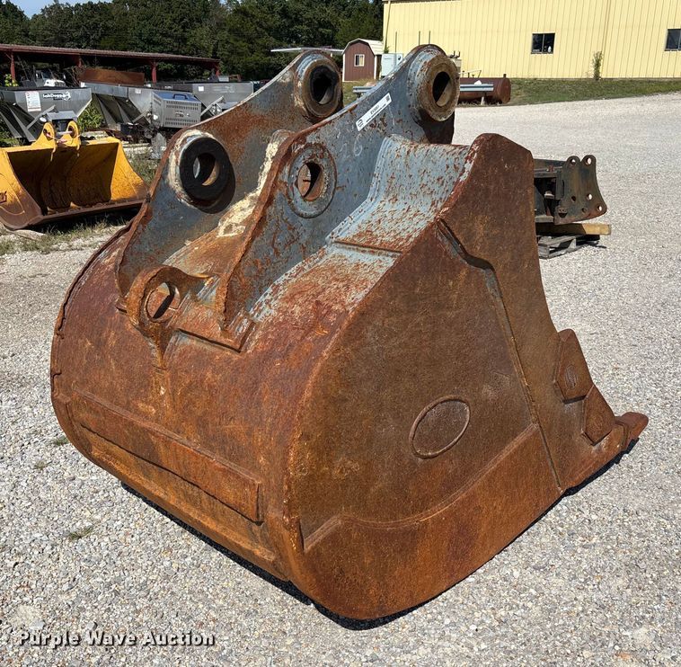 image for item EV3051 Strickland EC240 excavator bucket