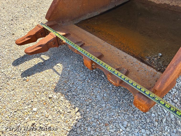 image for item EV3051 Strickland EC240 excavator bucket