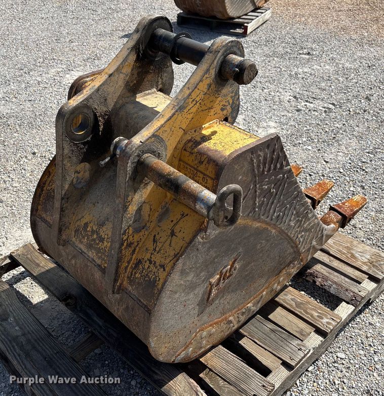 image for item EV3054 TAG 24