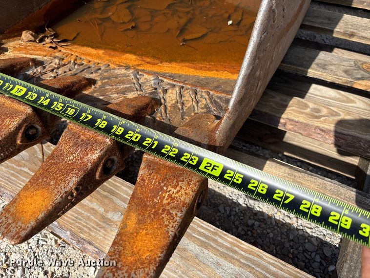 image for item EV3054 TAG 24