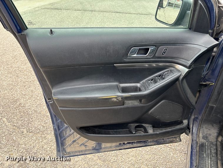 image for item EV3063 2017 Ford Explorer Police Interceptor SUV