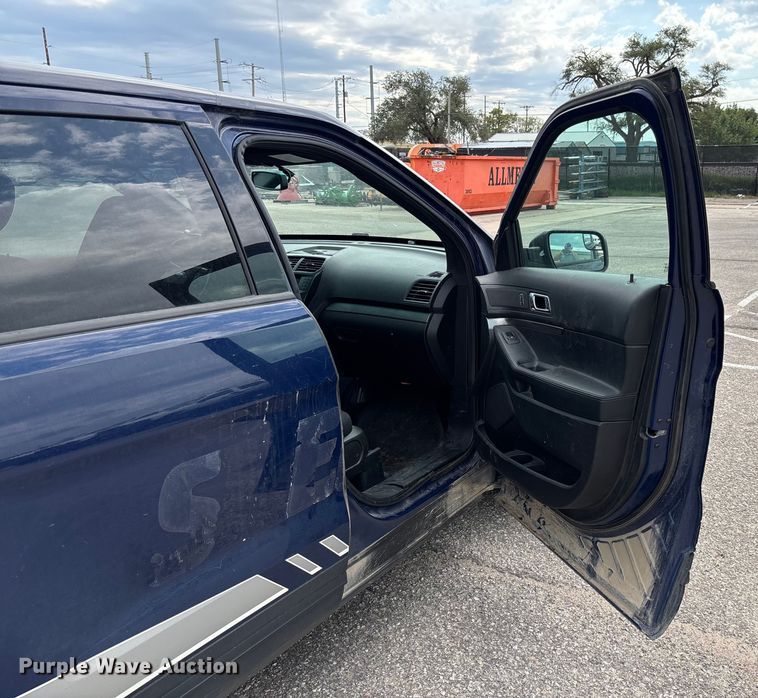 image for item EV3063 2017 Ford Explorer Police Interceptor SUV