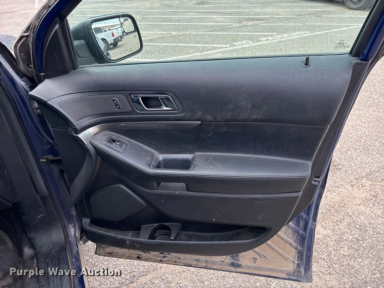 image for item EV3063 2017 Ford Explorer Police Interceptor SUV