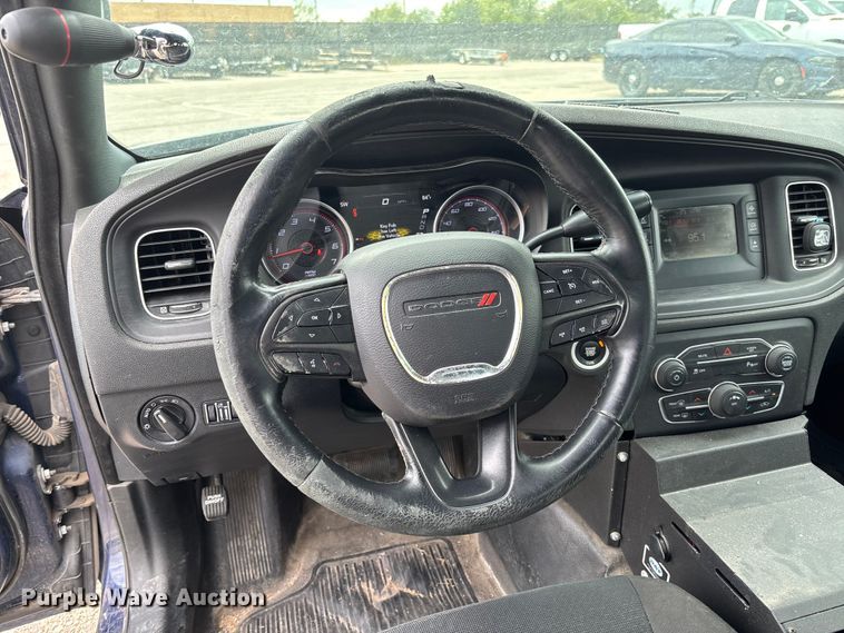 image for item EV3067 2017 Dodge Charger Police 