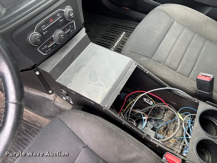 image for item EV3067 2017 Dodge Charger Police 