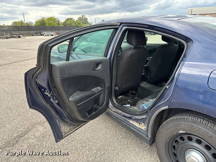 image for item EV3067 2017 Dodge Charger Police 