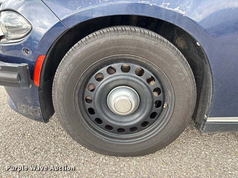 image for item EV3067 2017 Dodge Charger Police 