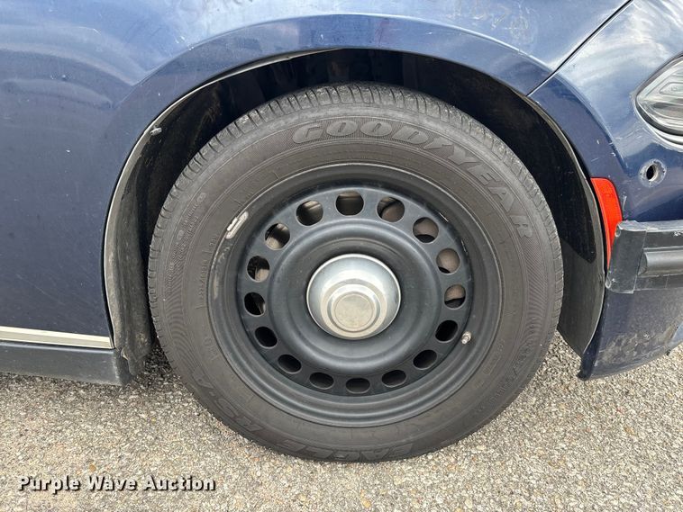 image for item EV3067 2017 Dodge Charger Police 