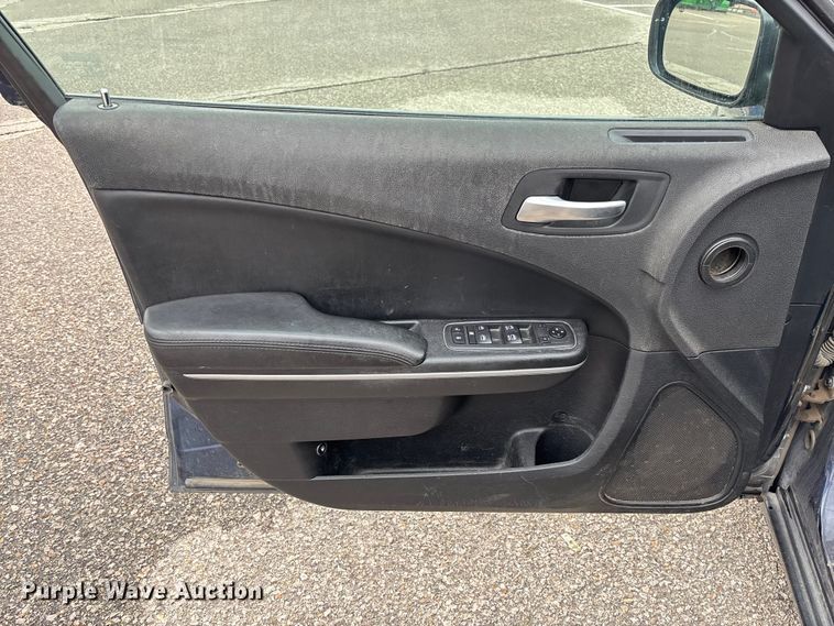 image for item EV3069 2019 Dodge Charger Police 