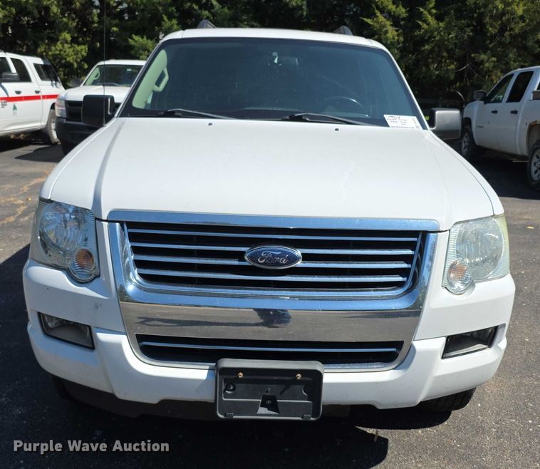 image for item FI0504 2009 Ford Explorer XLT SUV