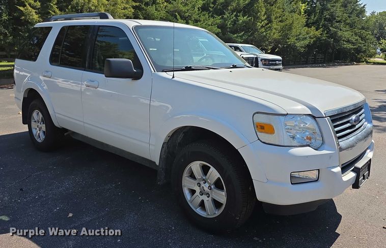 image for item FI0504 2009 Ford Explorer XLT SUV