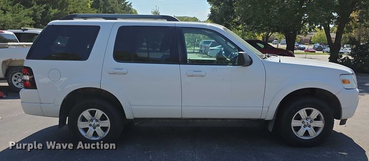 image for item FI0504 2009 Ford Explorer XLT SUV