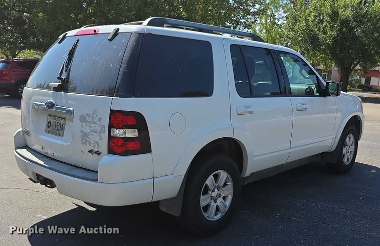 image for item FI0504 2009 Ford Explorer XLT SUV