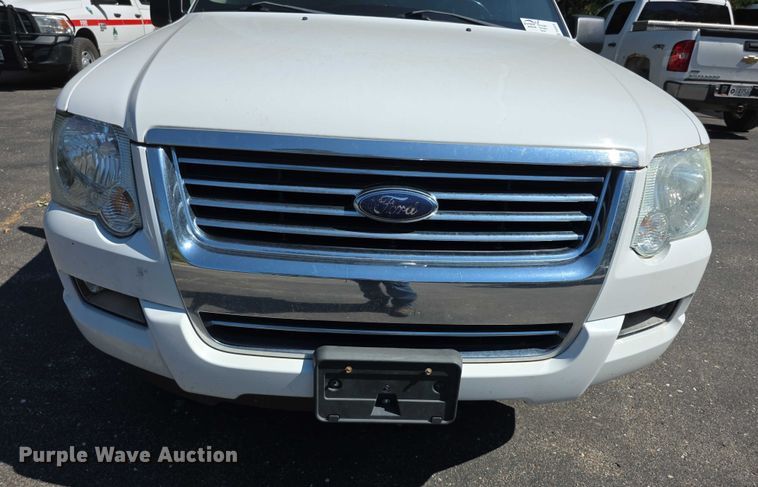 image for item FI0504 2009 Ford Explorer XLT SUV