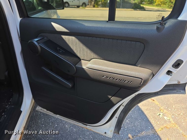 image for item FI0504 2009 Ford Explorer XLT SUV