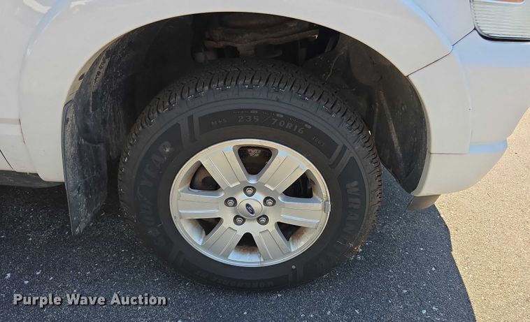 image for item FI0504 2009 Ford Explorer XLT SUV