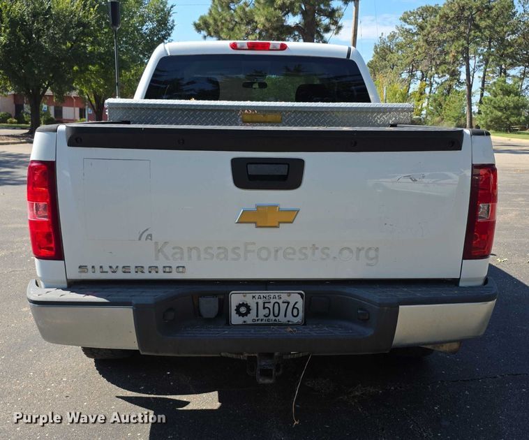 image for item FI0505 2012 Chevrolet  Silverado 1500 Crew Cab pickup truck