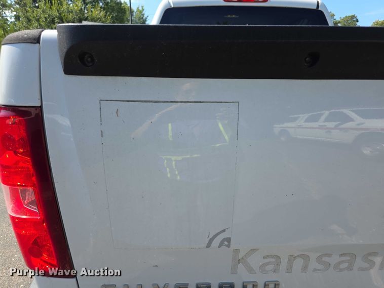 image for item FI0505 2012 Chevrolet  Silverado 1500 Crew Cab pickup truck