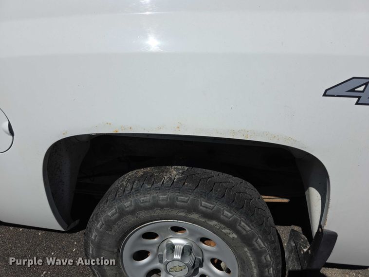 image for item FI0505 2012 Chevrolet  Silverado 1500 Crew Cab pickup truck