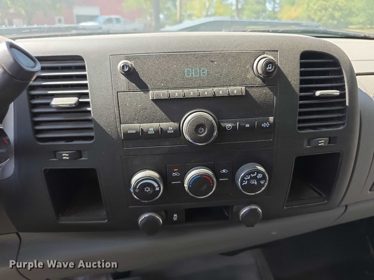 image for item FI0505 2012 Chevrolet  Silverado 1500 Crew Cab pickup truck