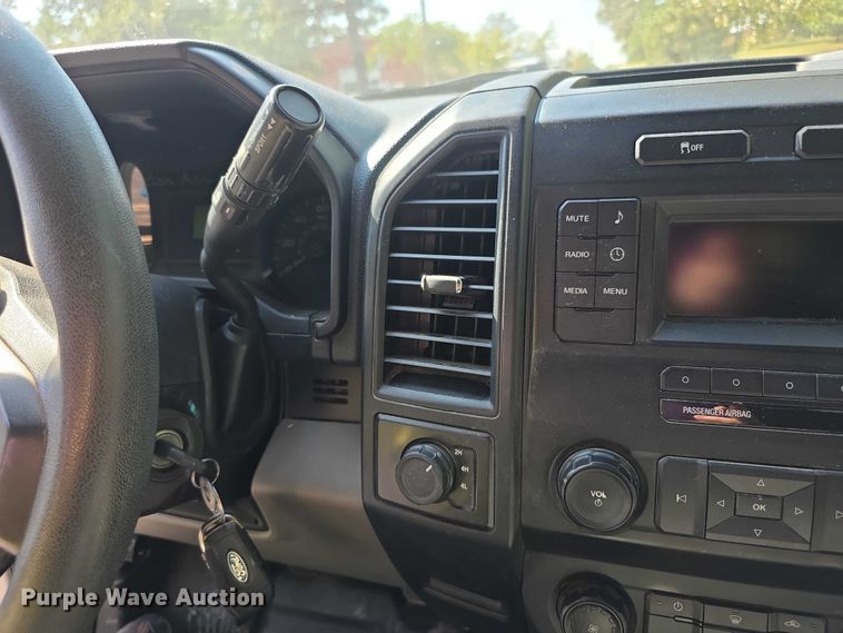 image for item FI0506 2015 Ford F150 SuperCab pickup truck