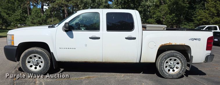image for item FI0507 2011 Chevrolet Silverado 1500 Crew Cab pickup truck