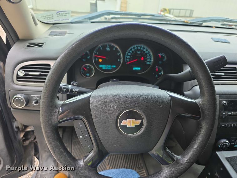 image for item FI0510 2011 Chevrolet Tahoe Police SUV