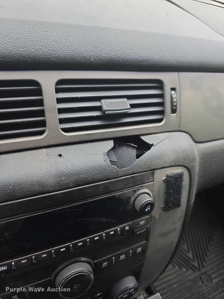 image for item FI0510 2011 Chevrolet Tahoe Police SUV