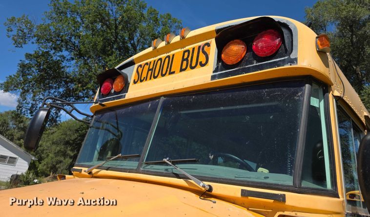 image for item FI0511 2007 Bluebird  school bus