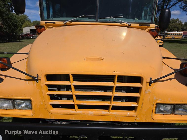 image for item FI0511 2007 Bluebird  school bus