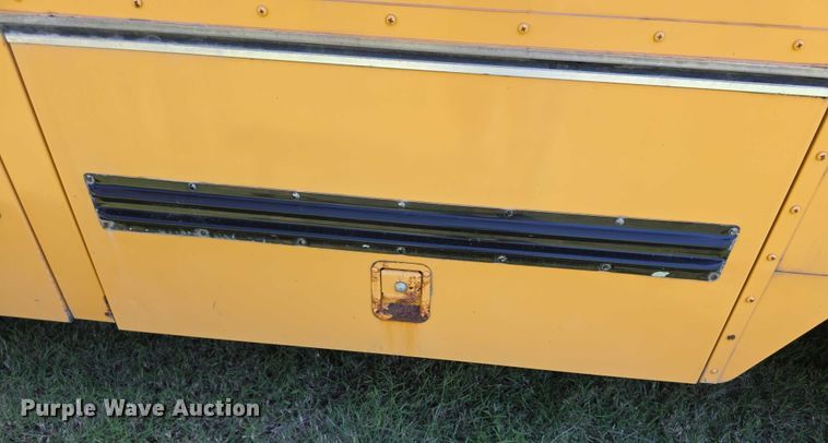 image for item FI0511 2007 Bluebird  school bus