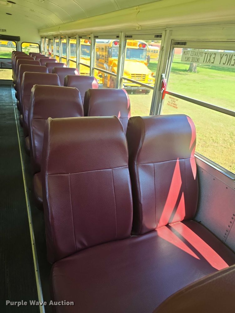 image for item FI0511 2007 Bluebird  school bus