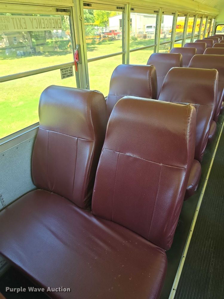 image for item FI0511 2007 Bluebird  school bus