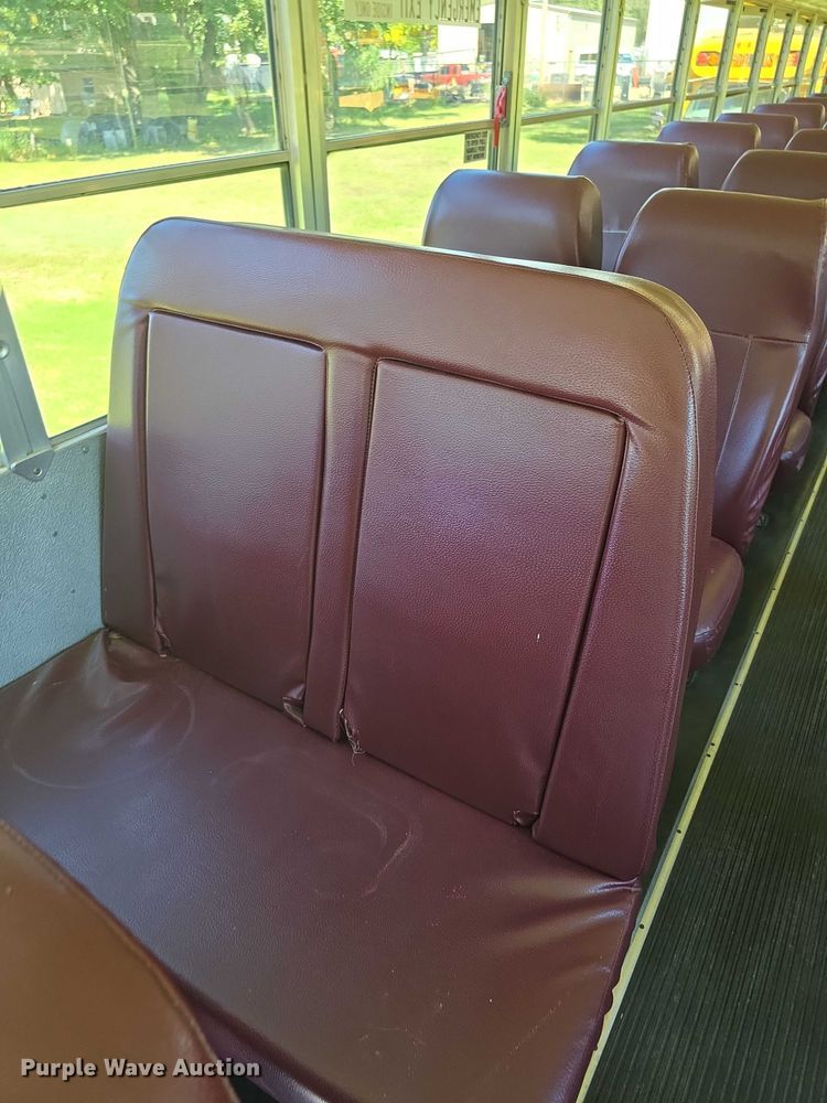 image for item FI0511 2007 Bluebird  school bus