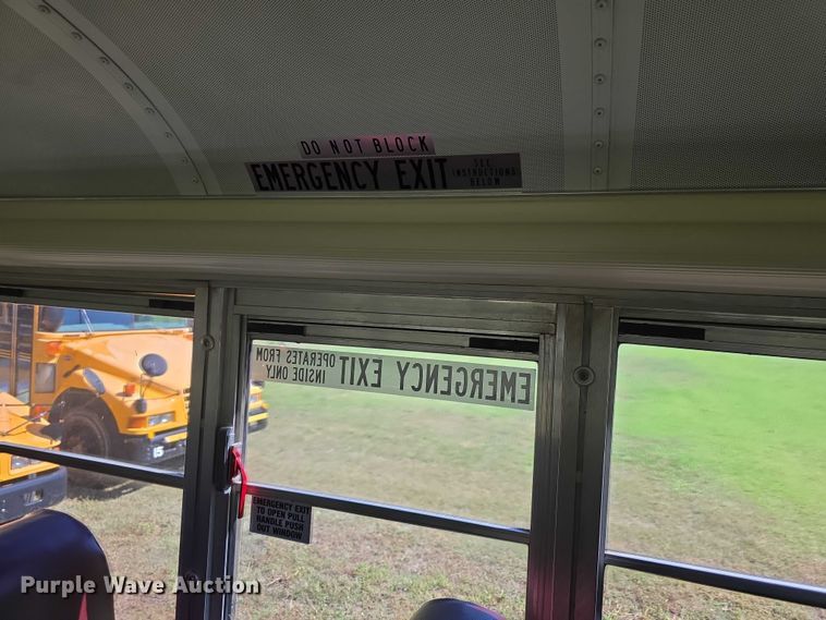 image for item FI0511 2007 Bluebird  school bus