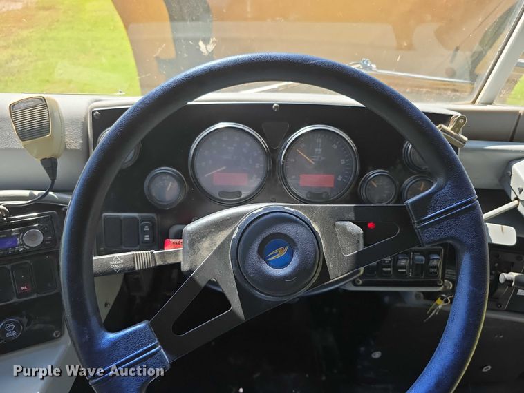 image for item FI0511 2007 Bluebird  school bus